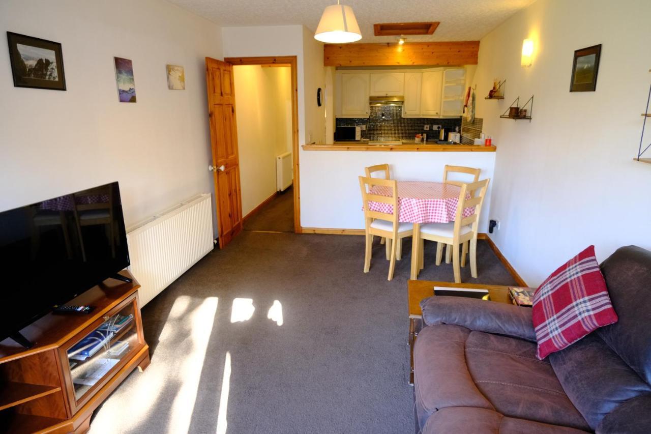 Lovely 1-Bedroom Apartment With Free Parking Inverness Exterior foto